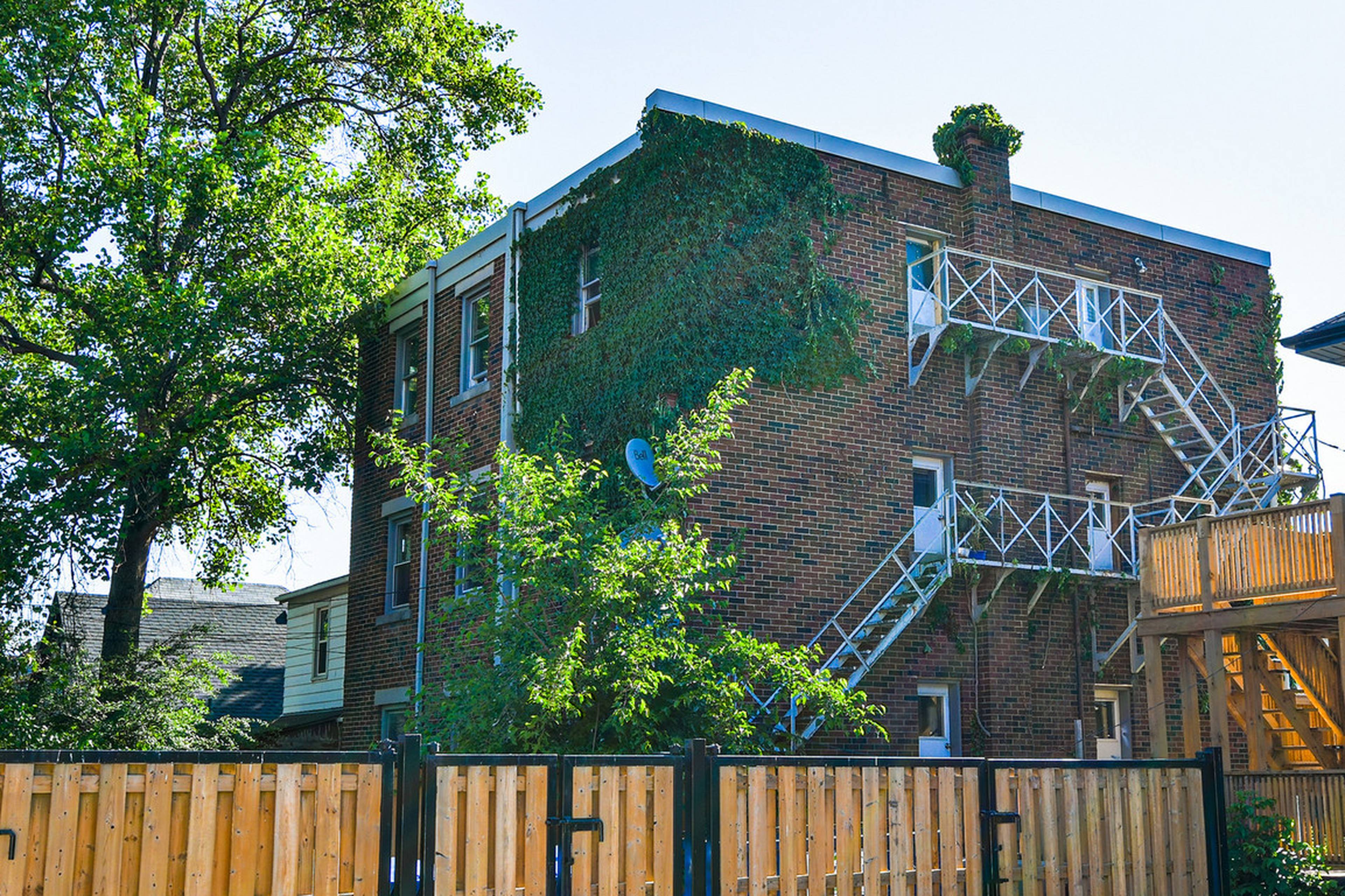 1 室  · 1 卫 for rent $1,399 / 月