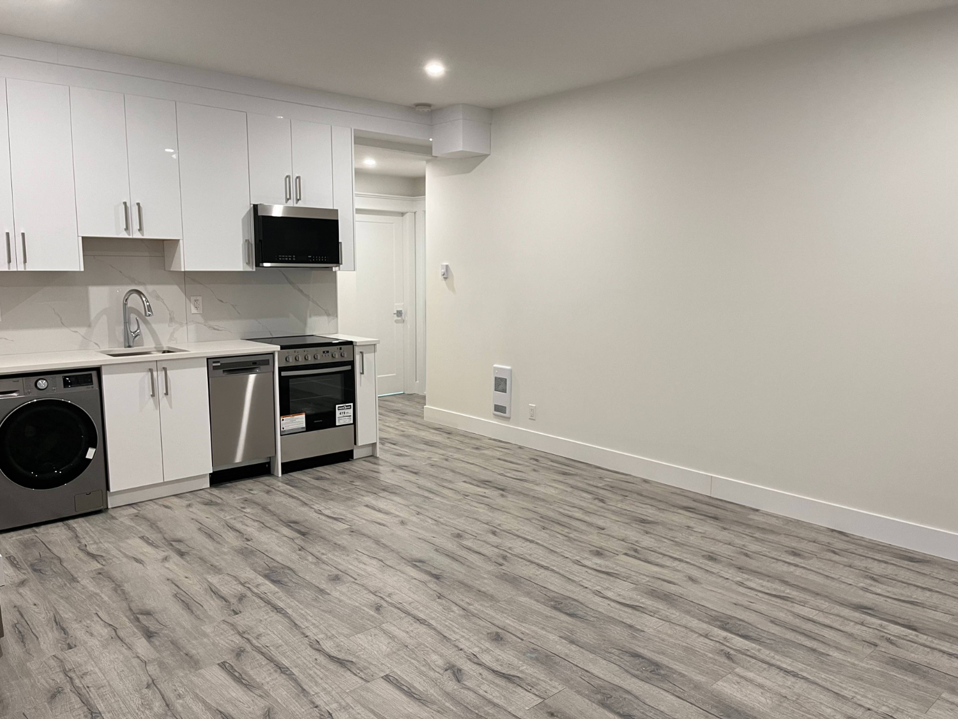 3421 Hamber Court 4