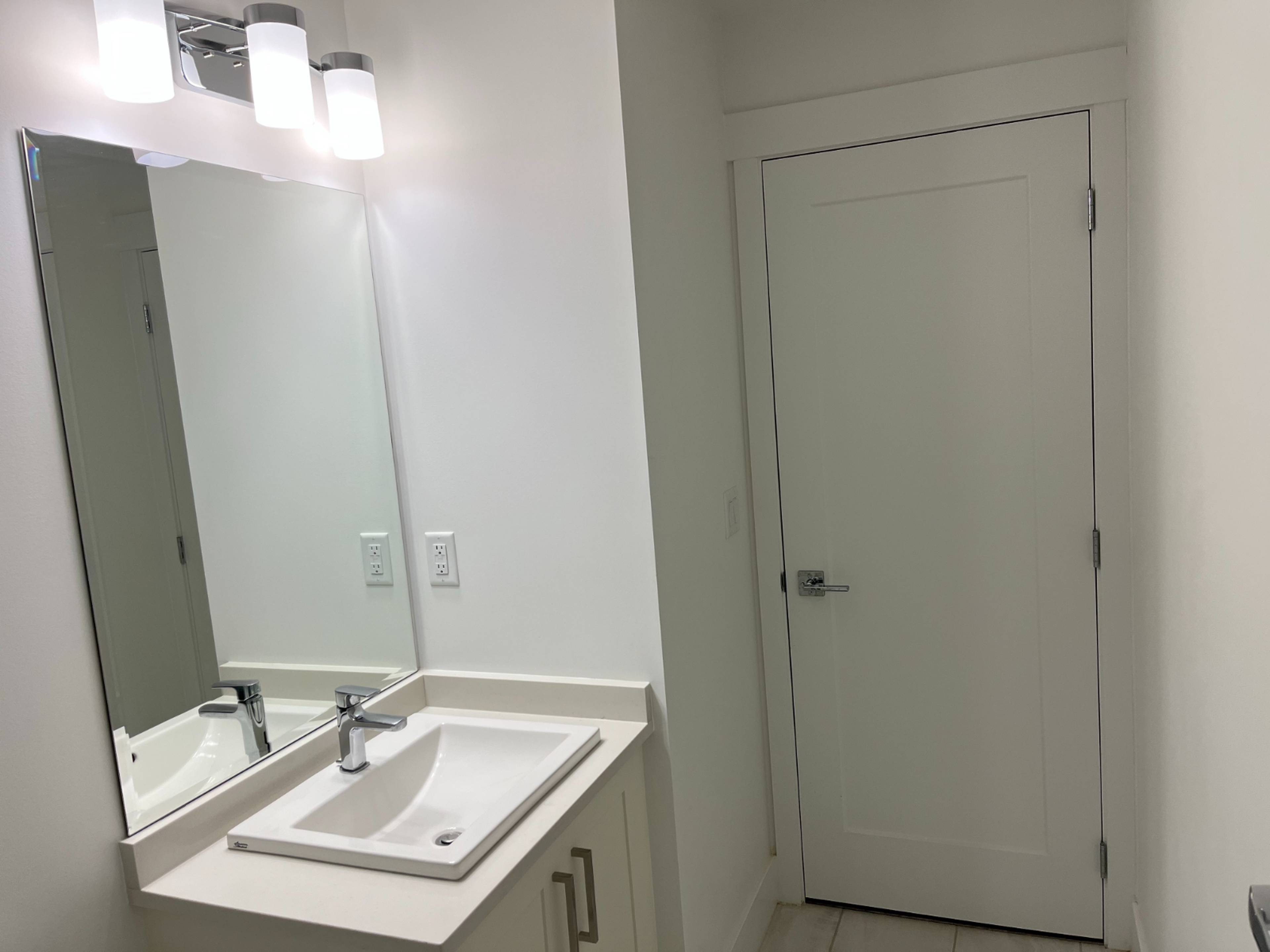 3421 Hamber Court 8