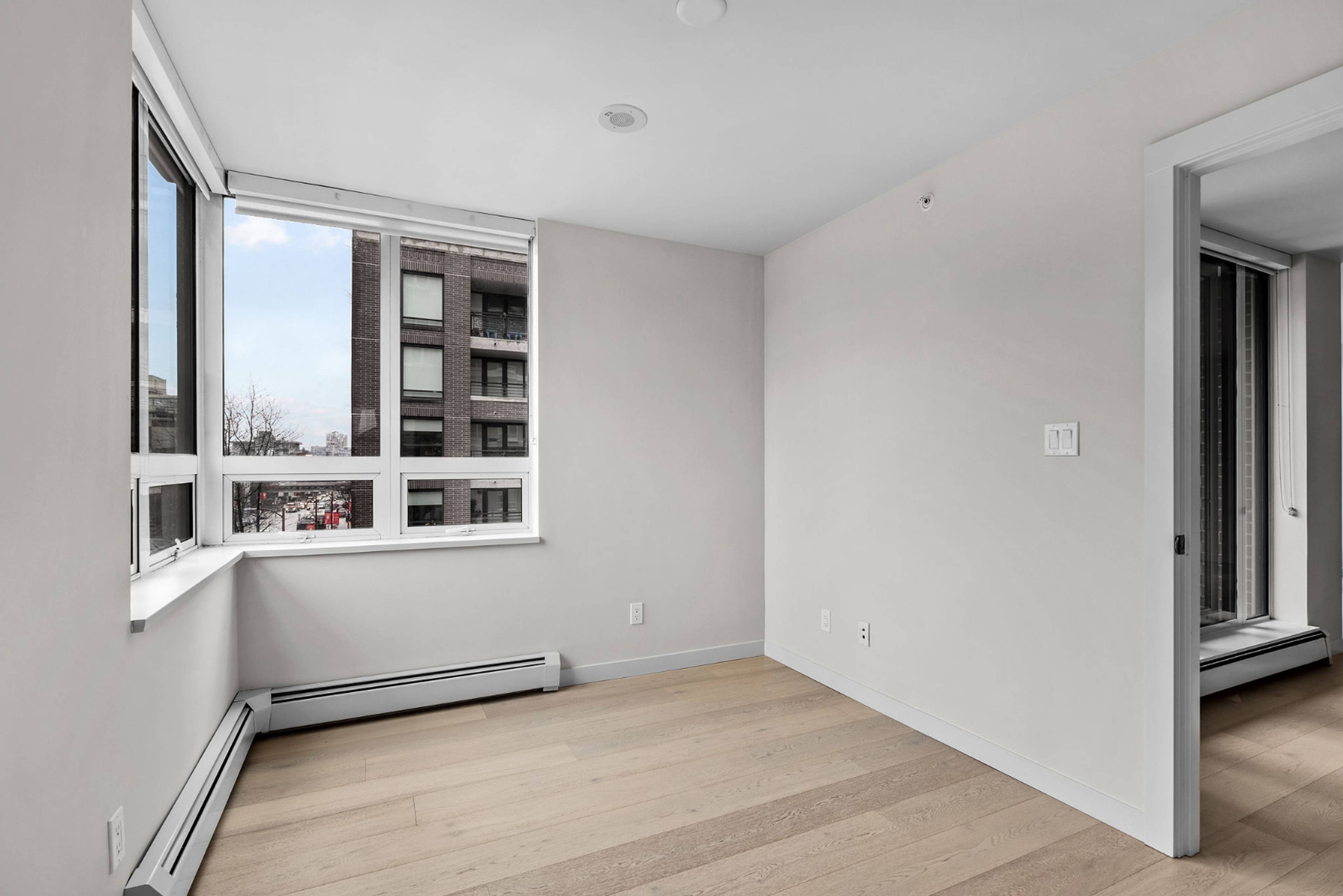 189 Keefer St 9
