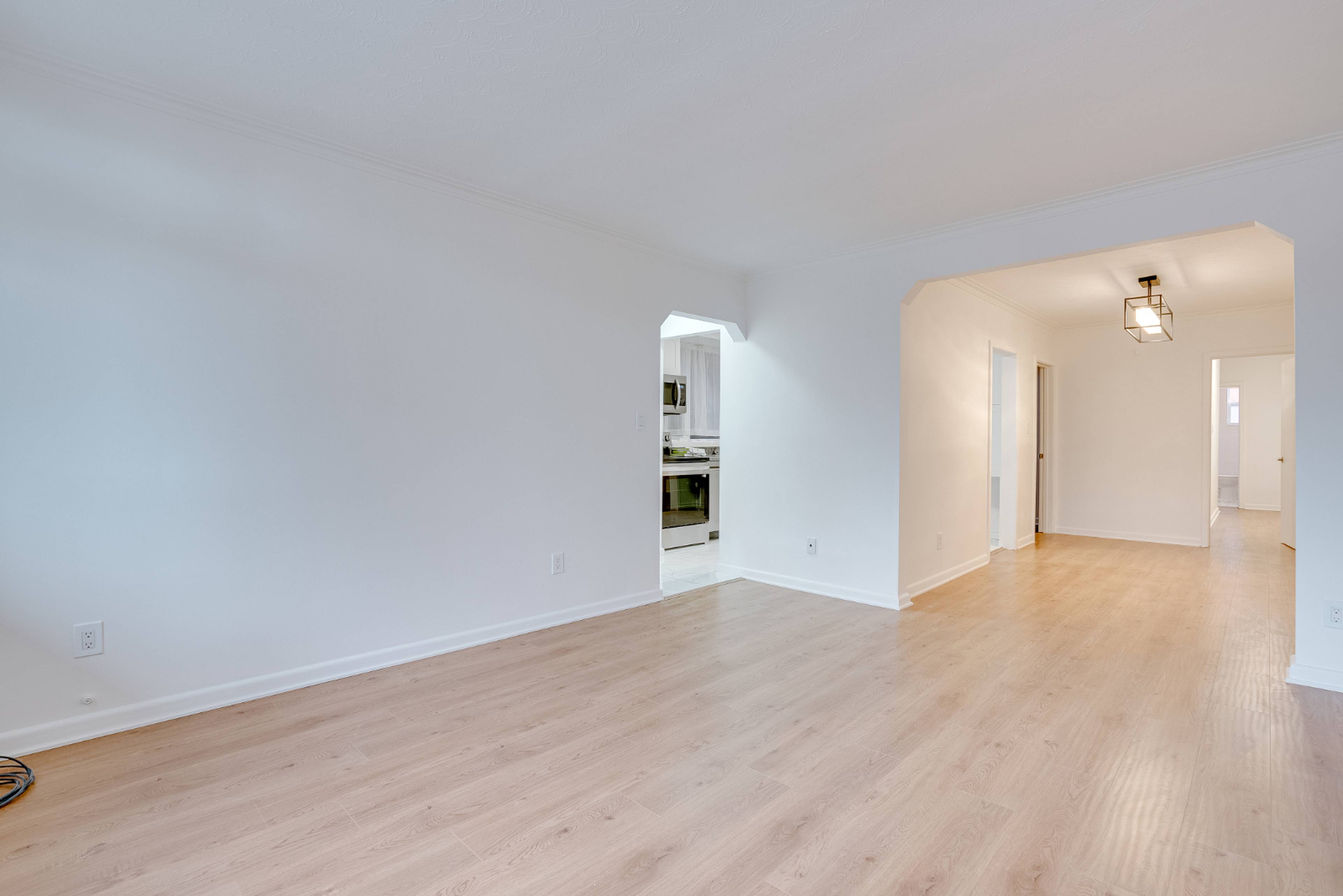 2 ch.  · 1 s. de bains for rent $2,799 / mois