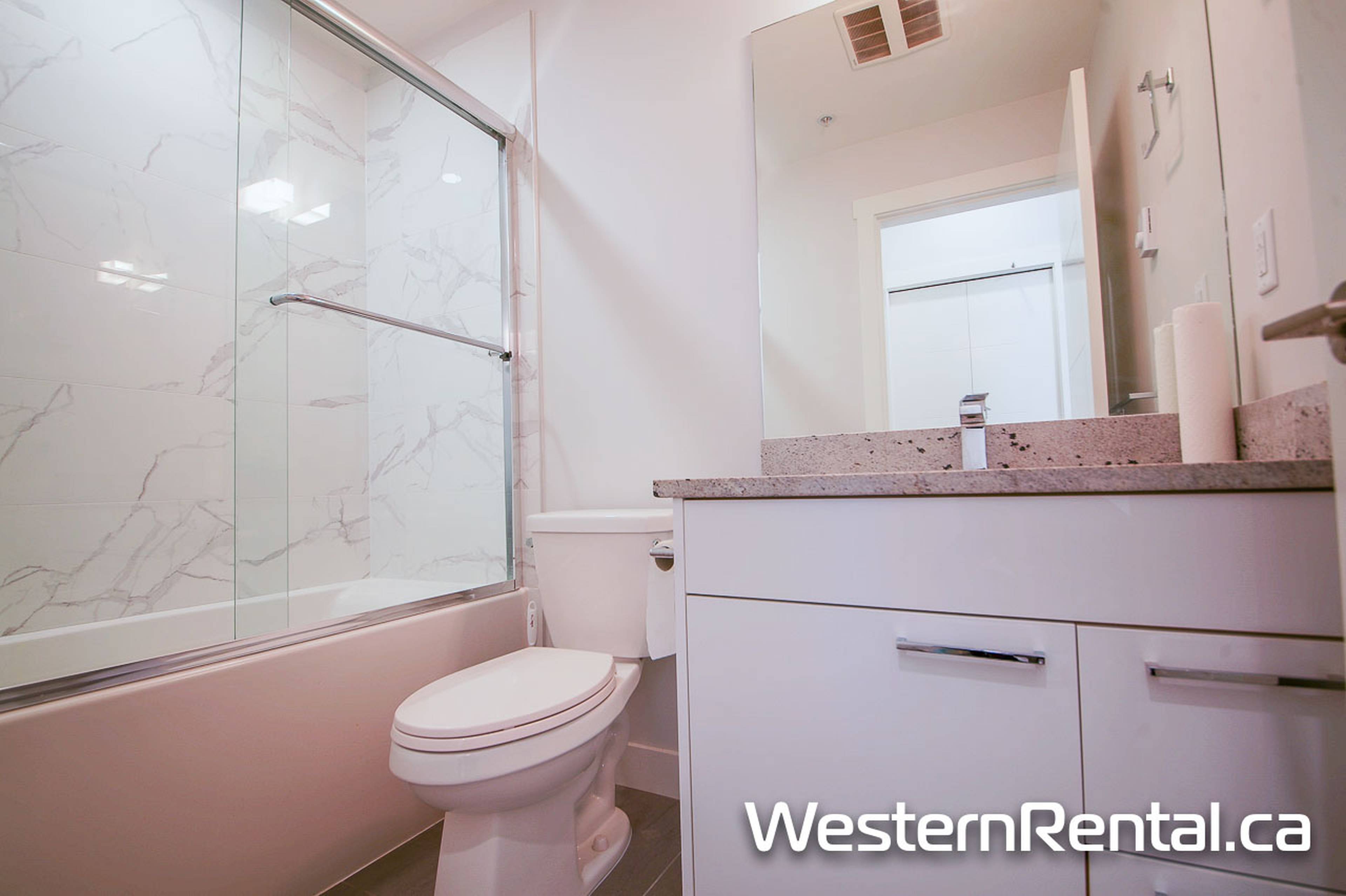 20696 Eastleigh Cres