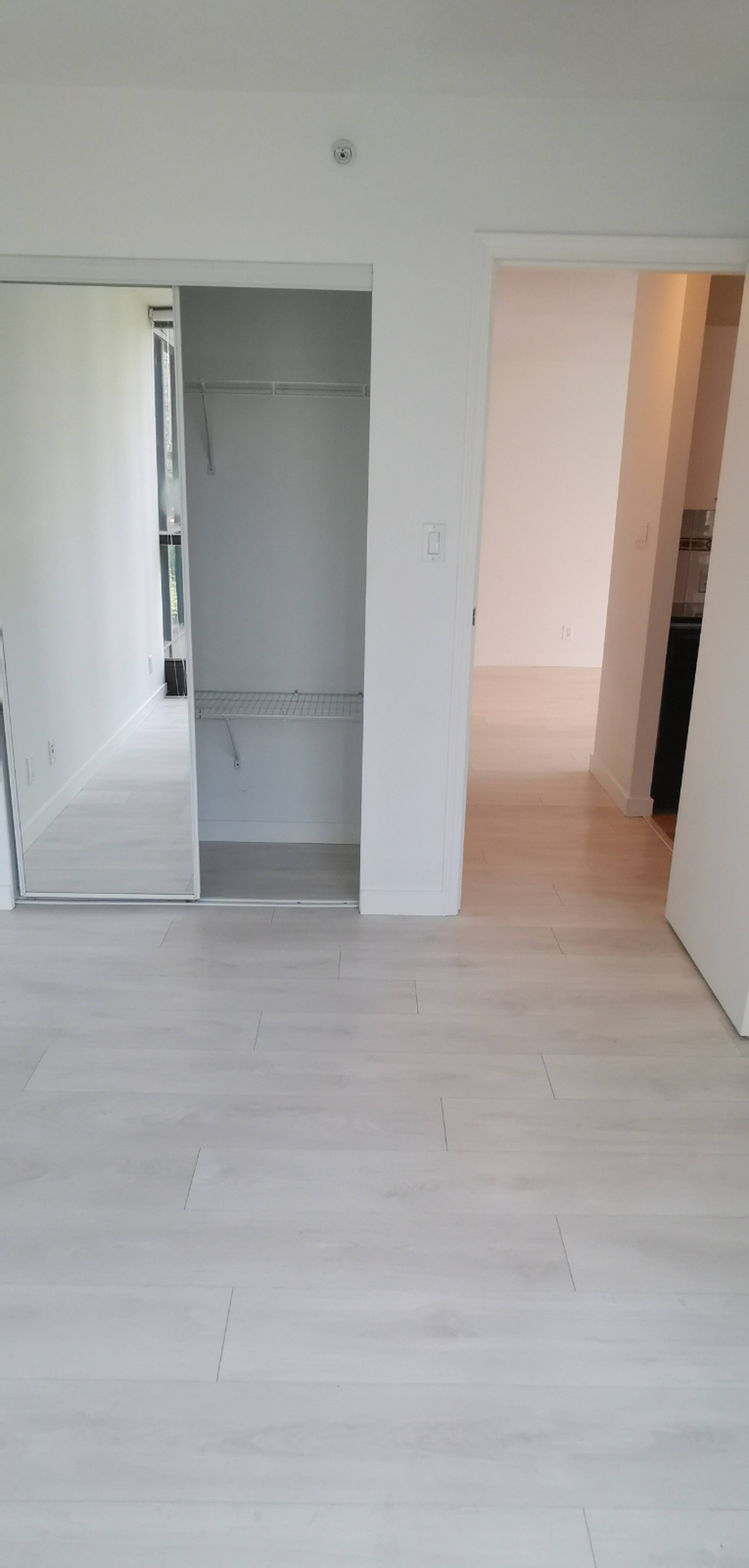 1367 Alberni St 11