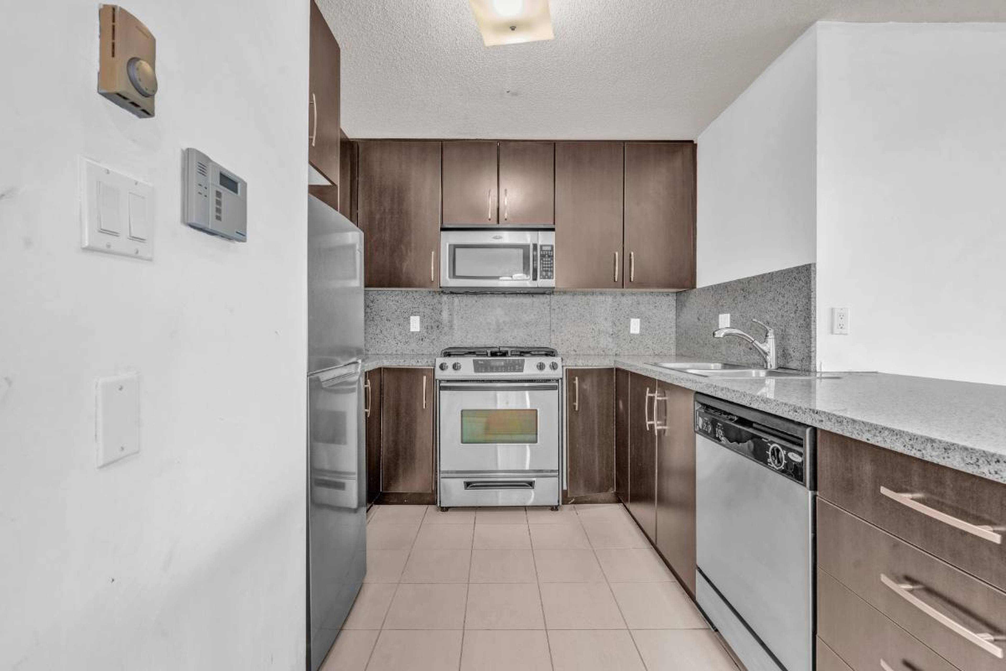 2 Bed  · 2 Bath for rent $2,400 / month