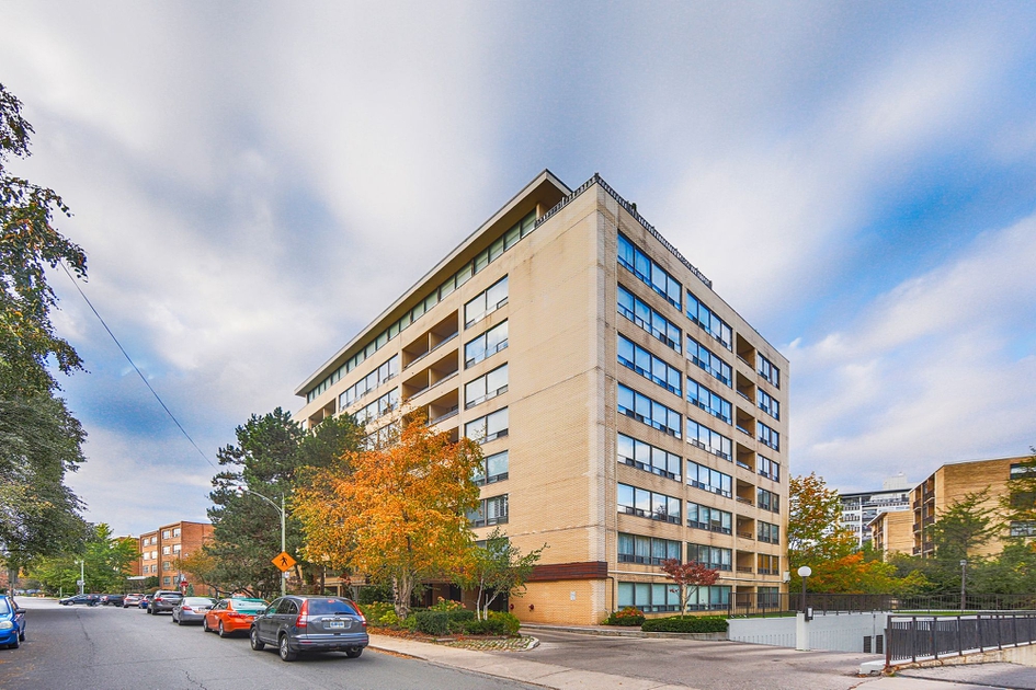 Academy Arms 22 Shallmar Blvd Apartments for Rent Toronto liv.rent