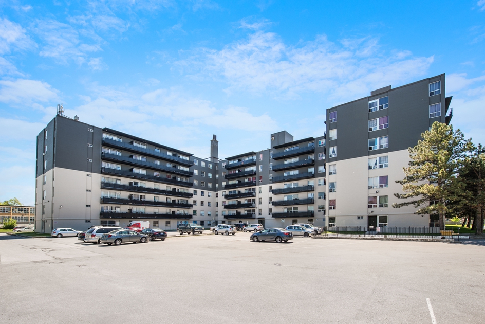 Parkside Tower 1450 Sheppard Ave W Apartments for Rent Toronto liv.rent