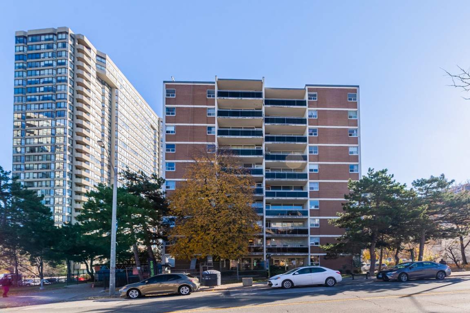 4875 Dundas Street West 4875 Dundas St W Apartments for Rent Toronto