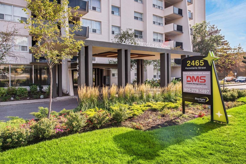 PEEL TOWERS 2465 Hurontario St Apartments for Rent Mississauga liv.rent