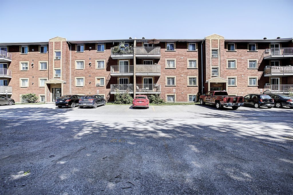 Atherley Place Apartments 135 Atherley Rd Apartments for Rent Orillia liv.rent