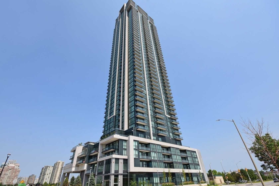 Pinnacle Grand Park II Mississauga, ON - 3975 Grand Park Dr | liv.rent