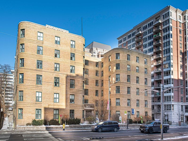 Fleetwood Apartments 64 St Clair Ave W Apartments for Rent Toronto liv.rent