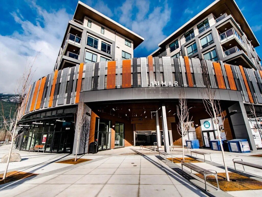 Jumar 38362 Buckley Ave Apartments for Rent Squamish liv.rent