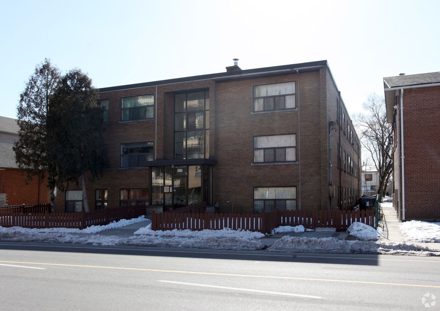 111 Cosburn Avenue 111 Cosburn Ave Apartments for Rent East York