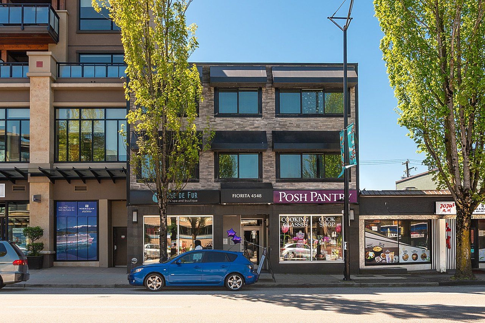 Florita 4548 4548 Hastings St Apartments for Rent Burnaby liv.rent