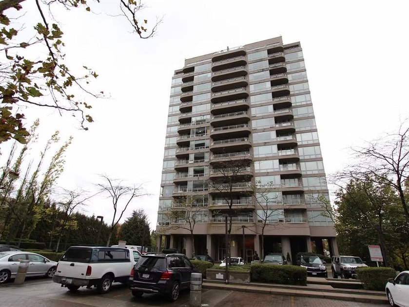 Strathmore Towers Burnaby, BC 9623 Manchester Dr liv.rent