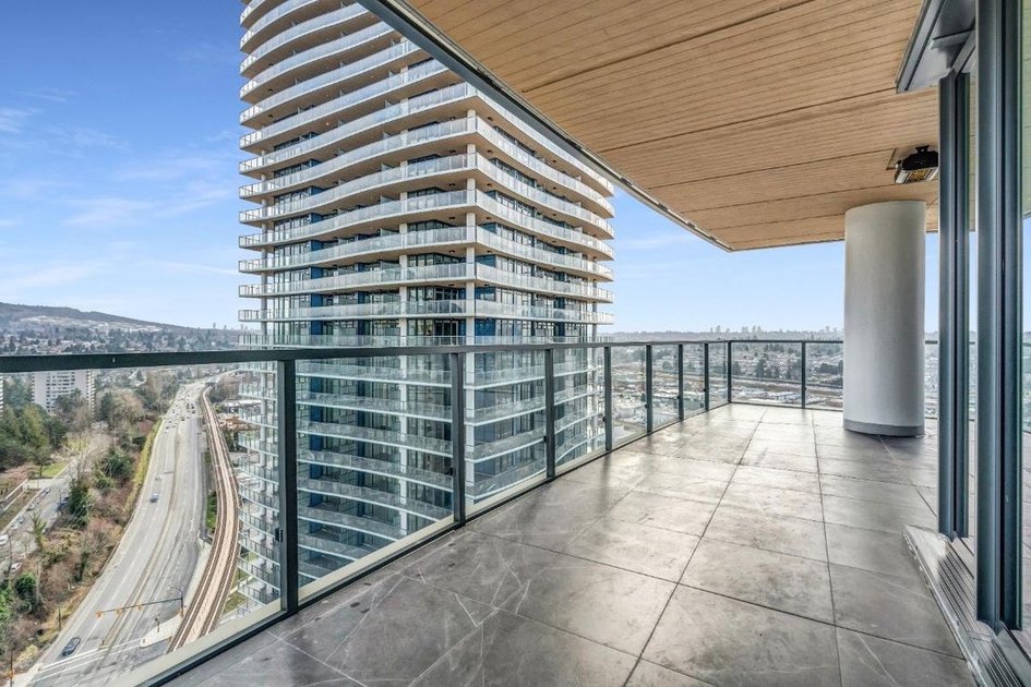 Concord Brentwood Hillside East Tower C 4880 Lougheed Hwy Apartments