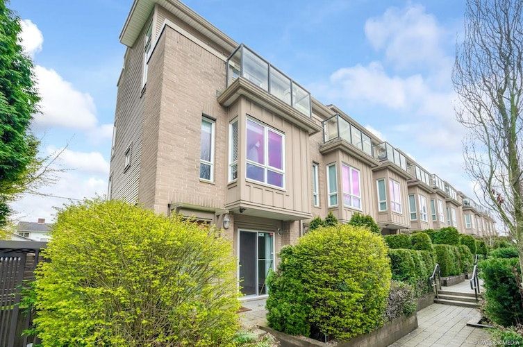 Laurel 3788 Laurel St Apartments for Rent Burnaby liv.rent