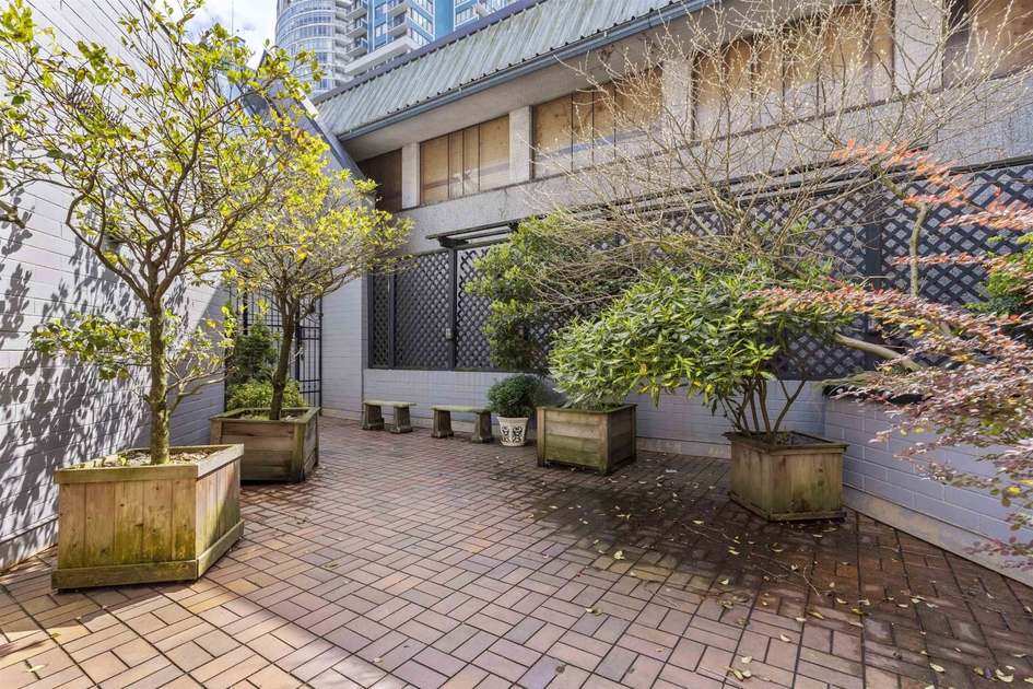 Robson Gardens 1270 Robson St Apartments for Rent Vancouver liv.rent