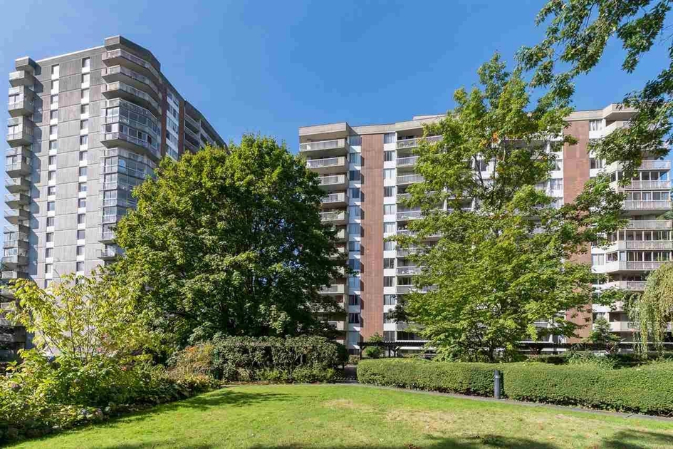 Woodcroft North Vancouver, BC 2020 Fullerton Ave liv.rent