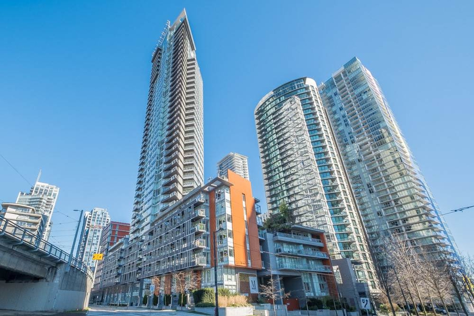 2 Bed - 1372 Seymour St, Vancouver, BC - 2 Bedroom ...