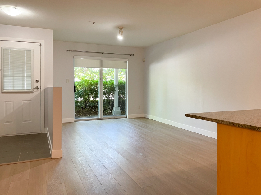 107 - 2780 Acadia Road, Vancouver, BC - 1 室 公寓 出租 | liv.rent