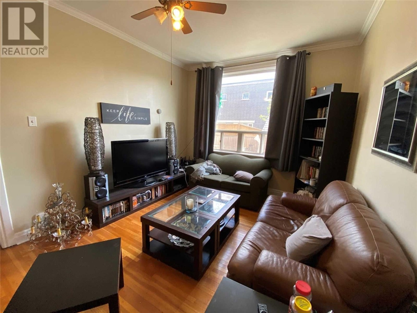 Ellsworth Ave, Toronto, ON Unfurnished Room for Rent liv.rent