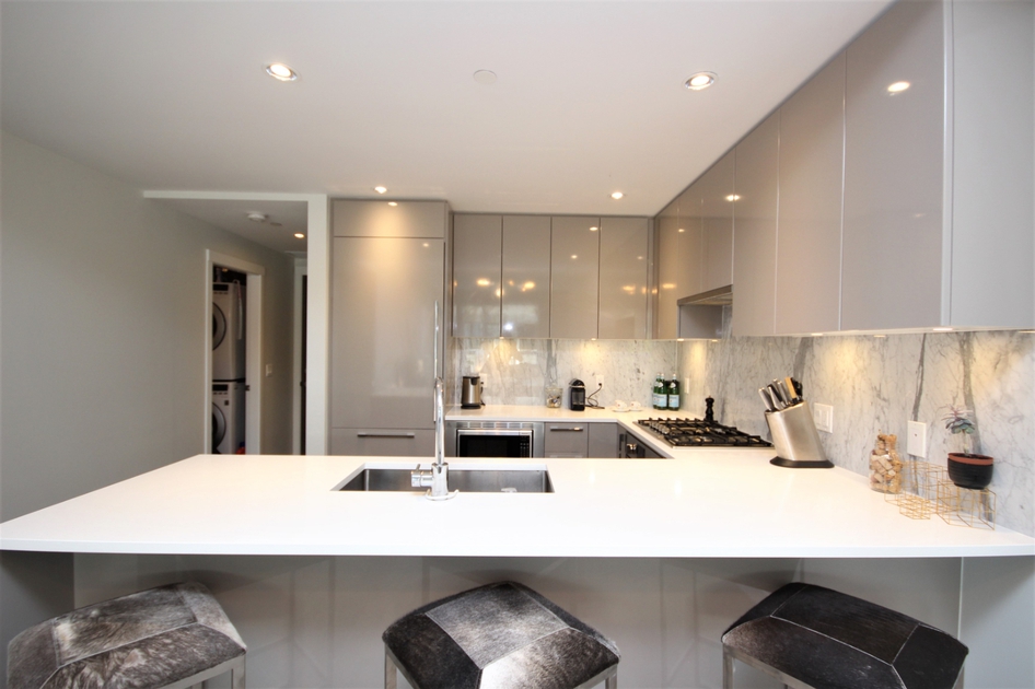 4080 Yukon St, Vancouver, BC 1 Bedroom Apartment for Rent liv.rent