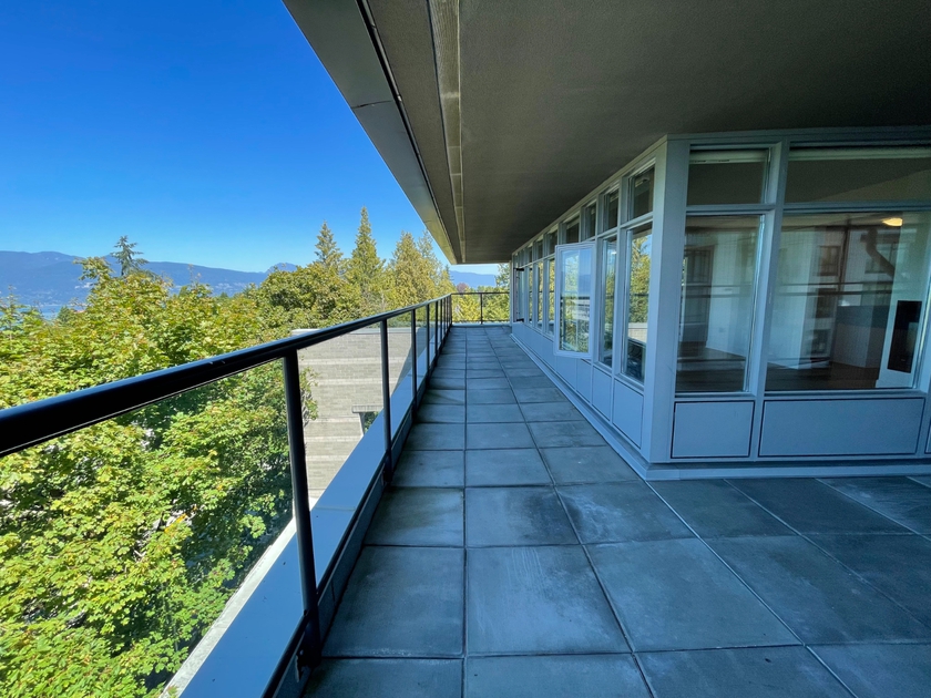 503 5920 Iona Dr, Vancouver, BC 3 Bedroom Apartment for Rent liv.rent