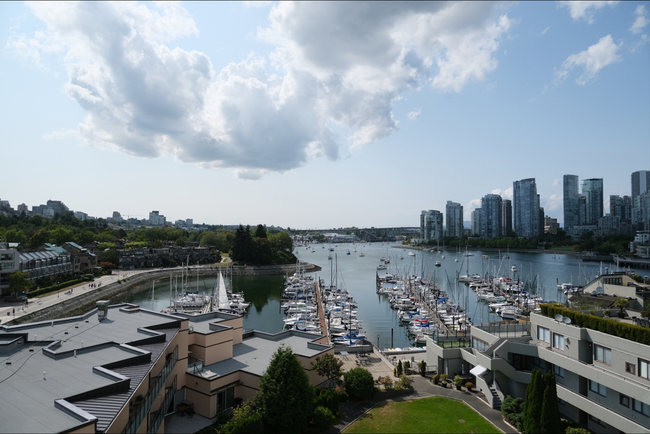 627 Moberly Rd, Vancouver, BC 3 Bedroom Apartment for Rent liv.rent