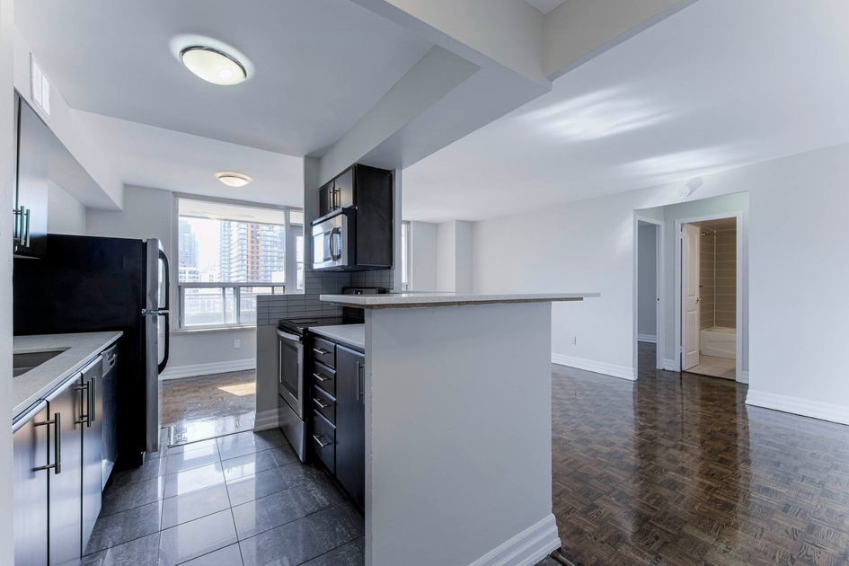 15 Dundonald St, Toronto, ON 2 Bedroom Apartment for Rent liv.rent