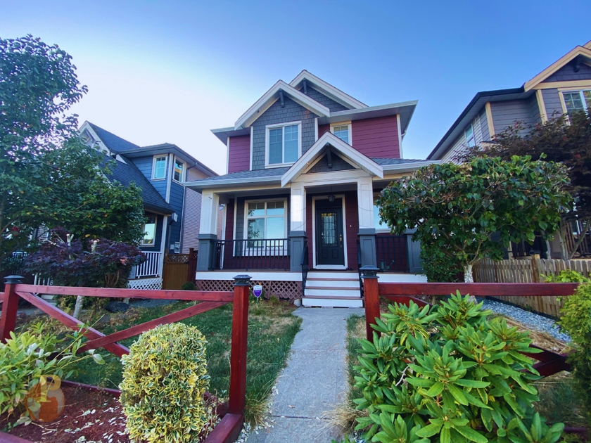 192 Street, Surrey, Surrey, BC 2 Bedroom House for Rent liv.rent
