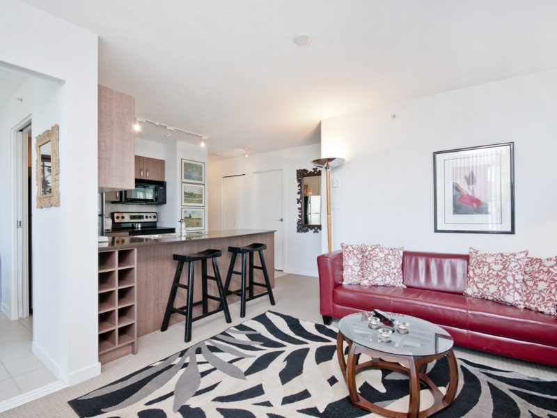 610 Granville St, Vancouver, BC 2 Bedroom Apartment for Rent liv.rent