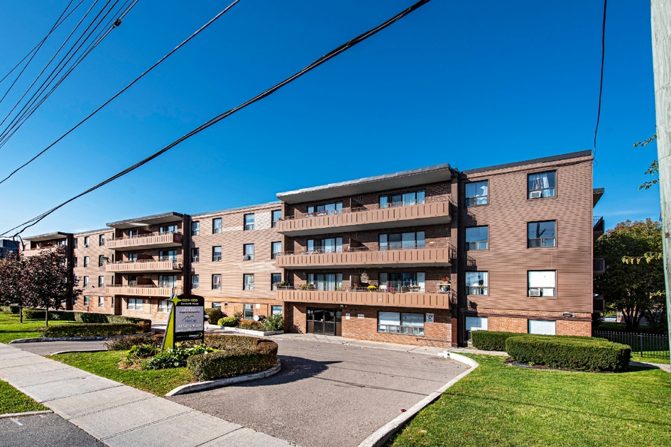 417 13201330 Danforth Rd, Scarborough, ON 3 Bedroom Apartment for