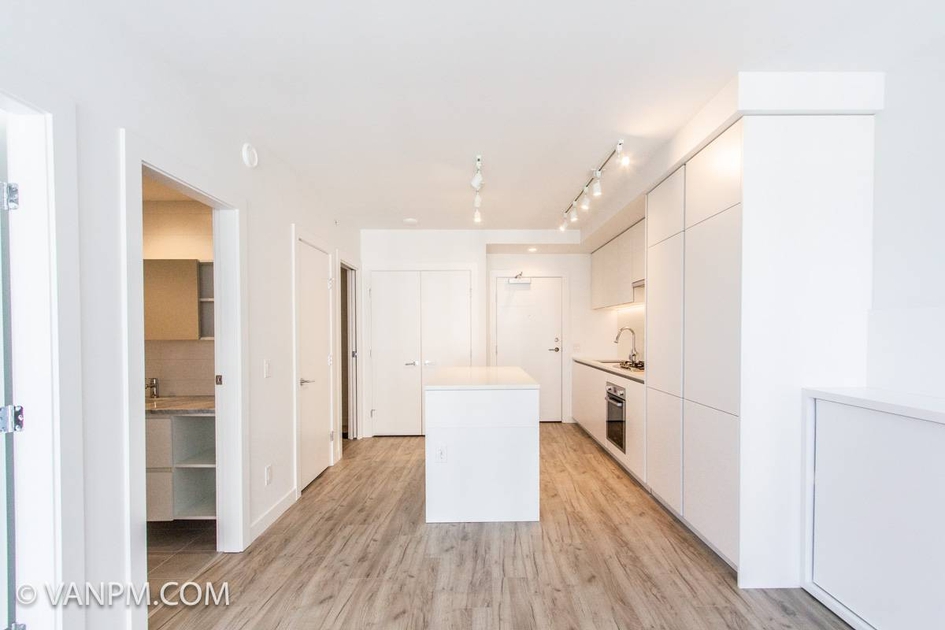 652 Whiting Way, Coquitlam, BC - 1 Bedroom Apartment for Rent | liv.rent