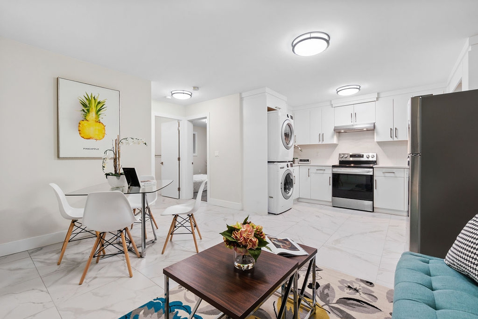 76b, Langley, BC 2 Bedroom Room for Rent liv.rent