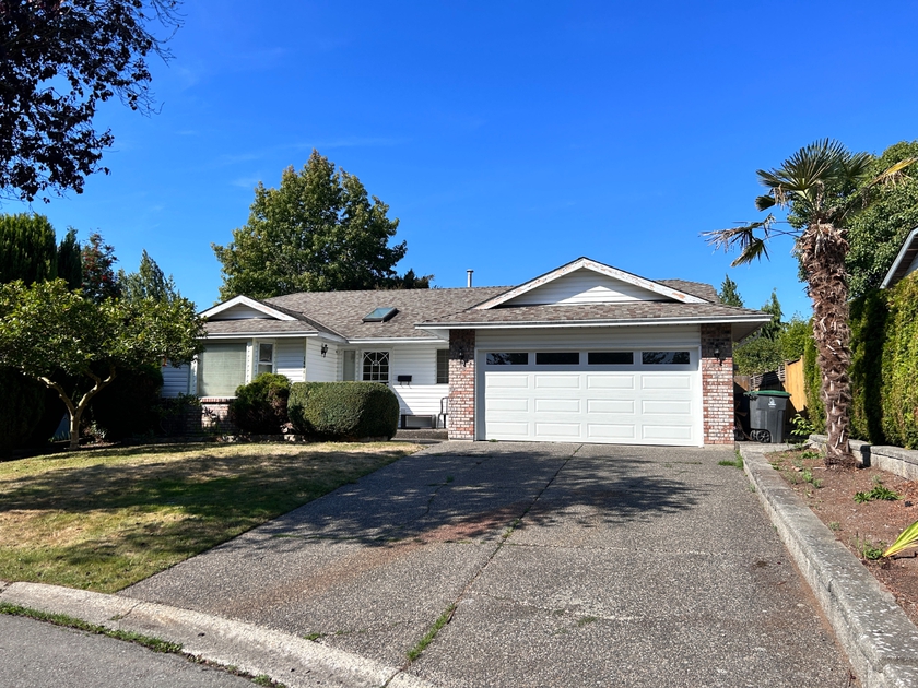 14041 16B Ave, Surrey, BC 3 Bedroom House for Rent liv.rent