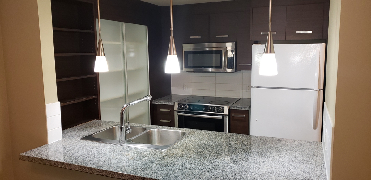 2959 Glen Dr, Coquitlam, BC 2 Bedroom Apartment for Rent liv.rent