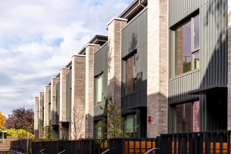 161 805 W 49th Ave, Vancouver, BC 3 Bedroom Townhouse for Rent