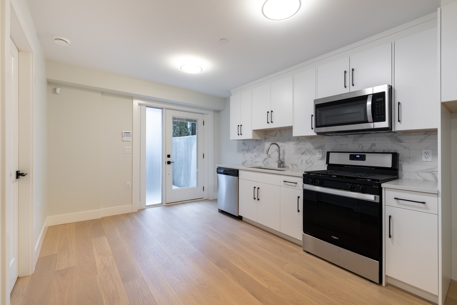 Rupert St, Vancouver, BC 1 Bedroom Apartment for Rent liv.rent