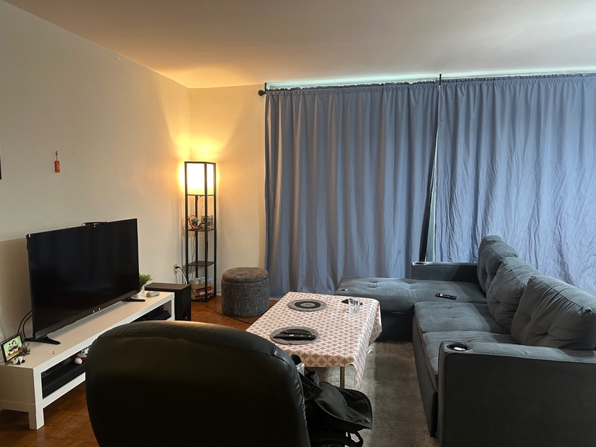 Apartment 814 1 Massey Sq, Toronto, ON Furnished Room for Rent liv.rent