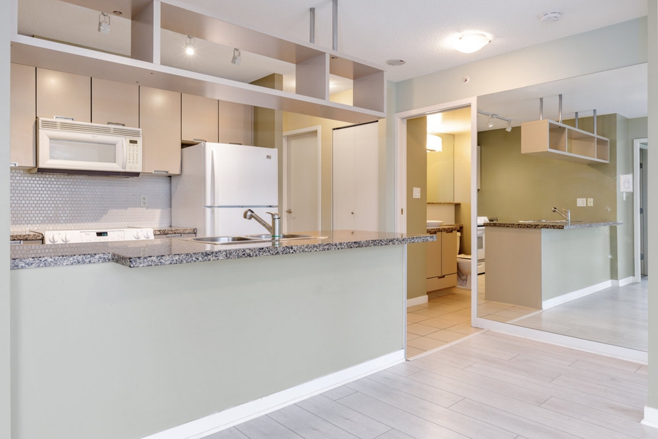 1082 Seymour St, Vancouver, BC 2 Bedroom Apartment for Rent liv.rent