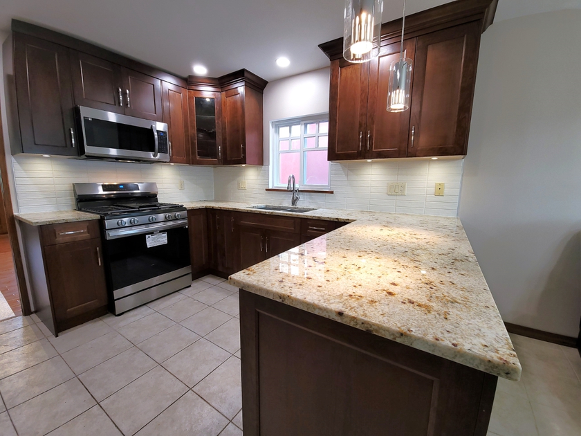 3283 E 28th Ave, Vancouver, BC 5 Bedroom House for Rent liv.rent