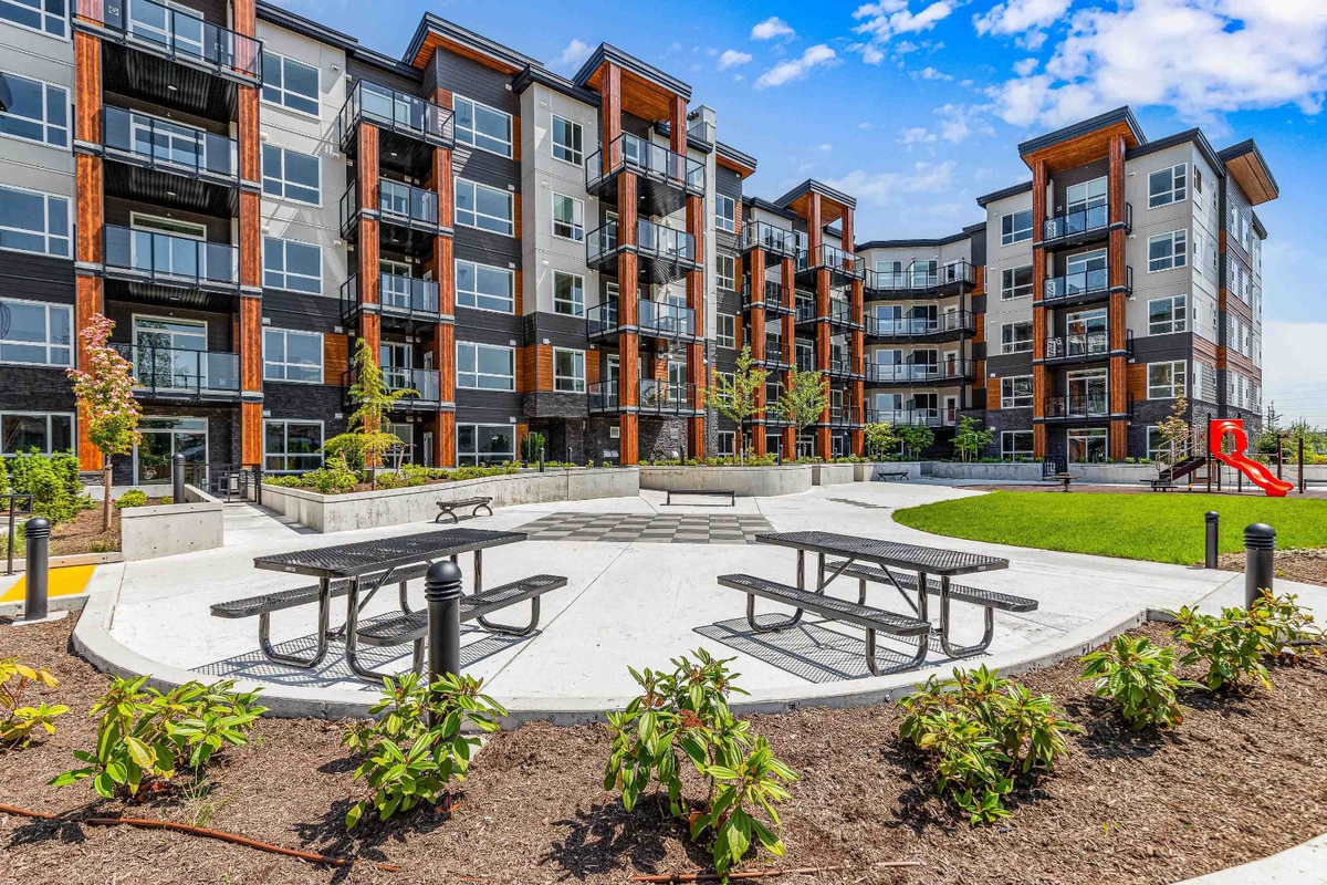 525 - 12109 223 Street, Maple Ridge, BC - 1 Bedroom Apartment for Rent ...