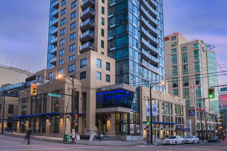 Hotel Blu Residences Apartments for Rent - 177 Robson St, Vancouver, BC | liv.rent
