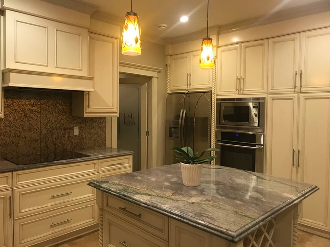 5 Bedroom House For Rent At 6340 Comstock Rd Richmond Bc Liv Rent
