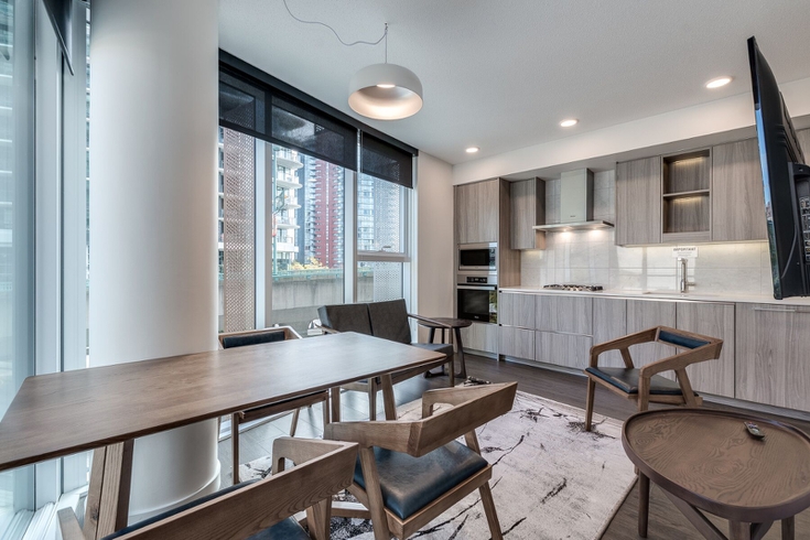 87 Nelson St, Vancouver, BC - 1 Bedroom Apartment for Rent ...