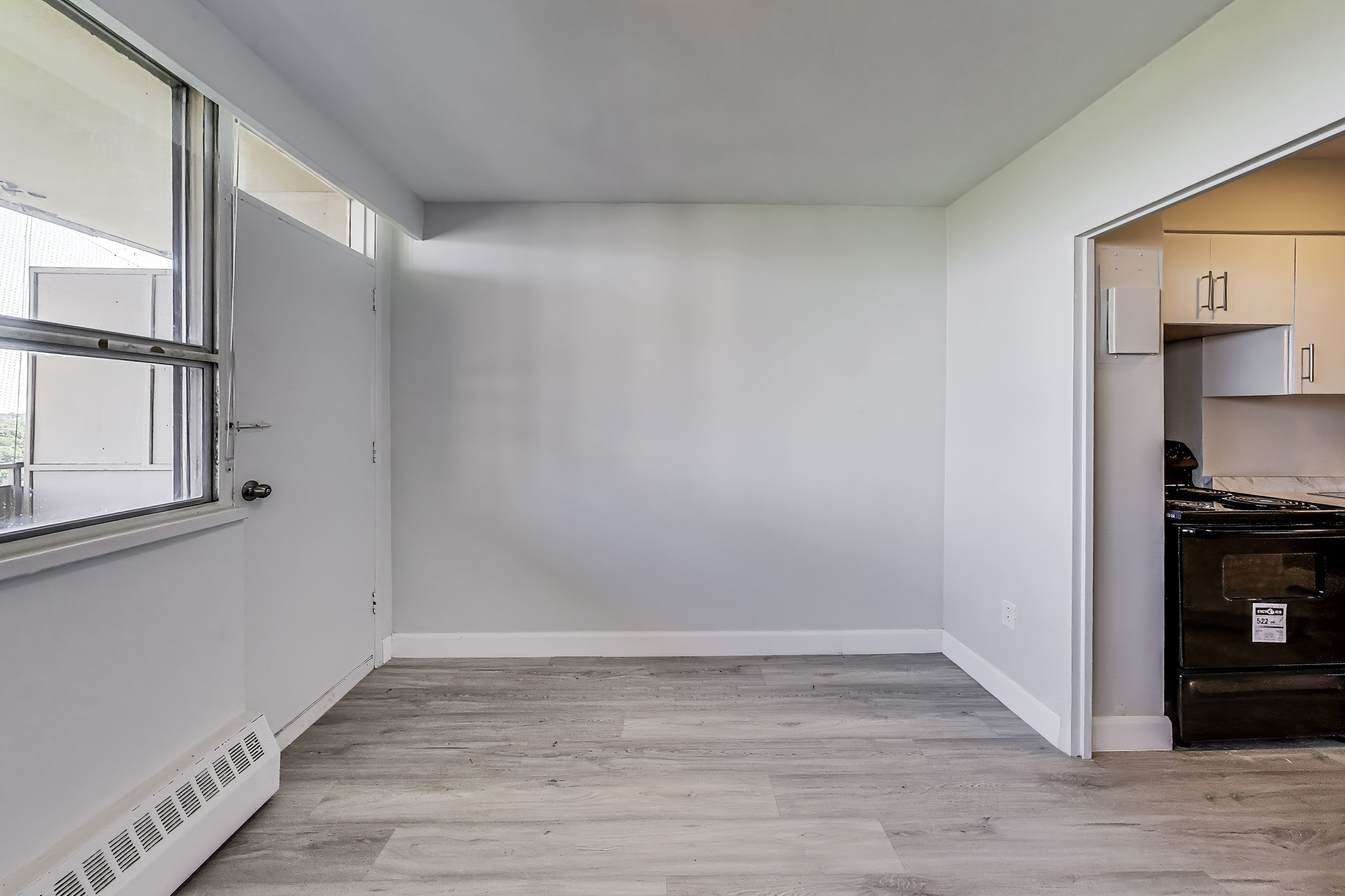 3 Bedroom Apartment for Rent - 65 Thorncliffe Park Dr, Toronto, ON 4