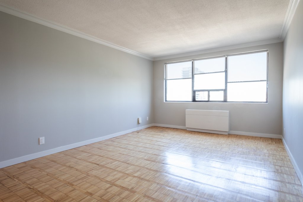 Studio Apartment for Rent - 88 Bloor St E, Toronto, ON 3