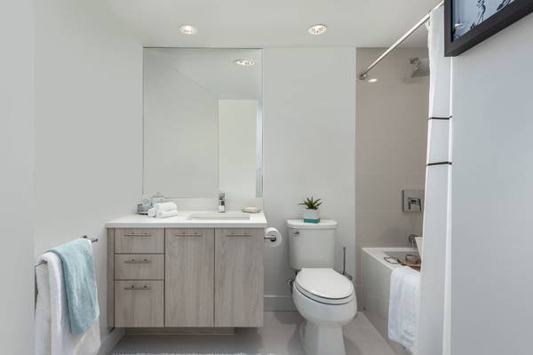 2 Bedroom Apartment for Rent - 1668 Davie Street, Vancouver, BC 5