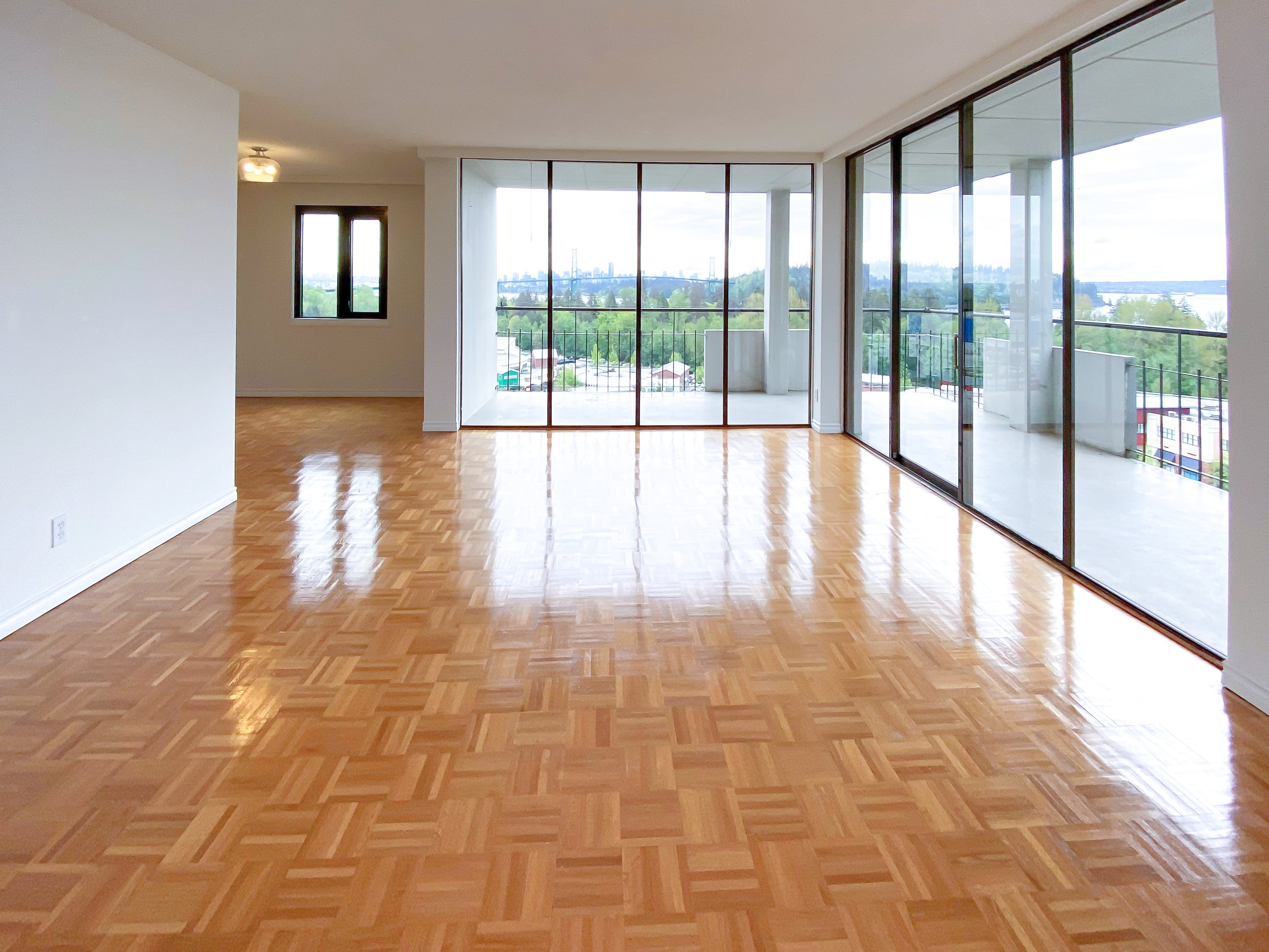 3 Bedroom Apartment for Rent - 935 Marine Dr, West Vancouver, BC 3